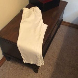 White jean capris